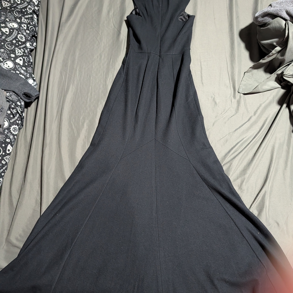 Elegant Sleeveless Black Maxi Dress